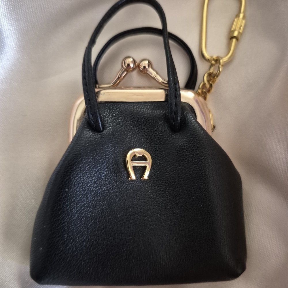 Etienne Aginer Black Leather Coin Purse Keychain